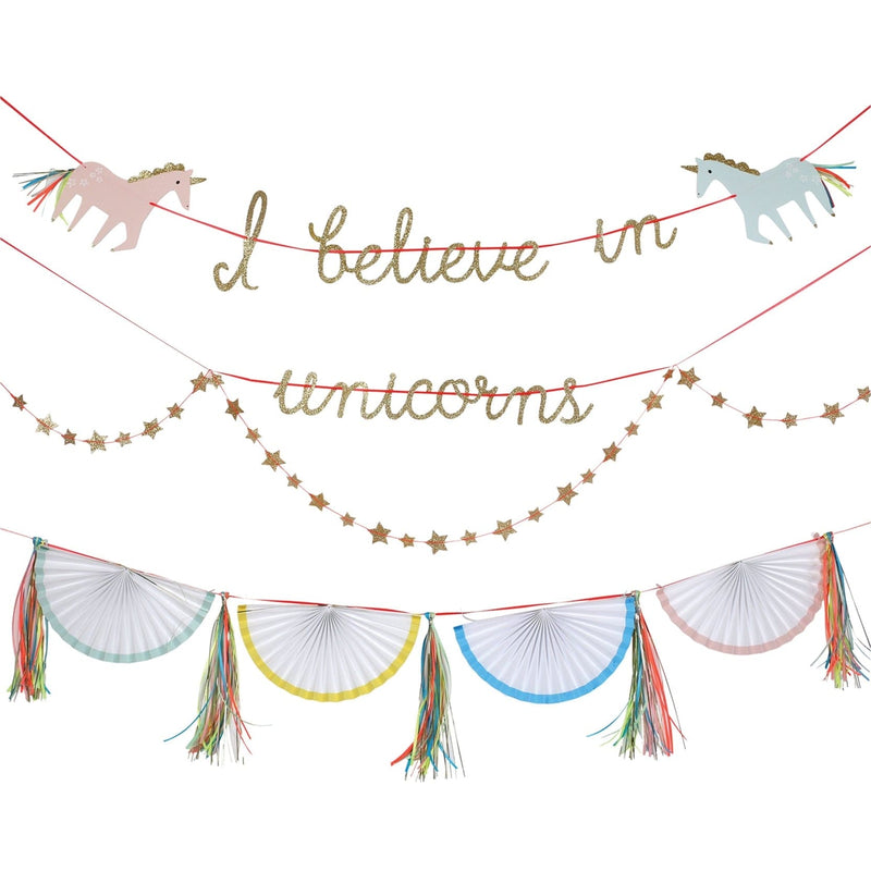 I Believe In Unicorns Garland