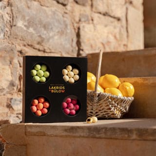 SMALL SELECTION BOX FRUIT | Boutique Ballooons